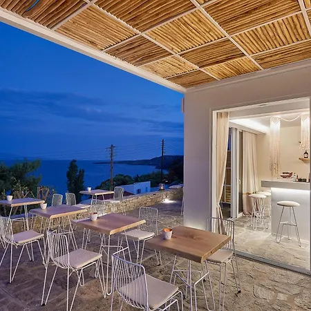 Hotel Canal Kythnos 3*