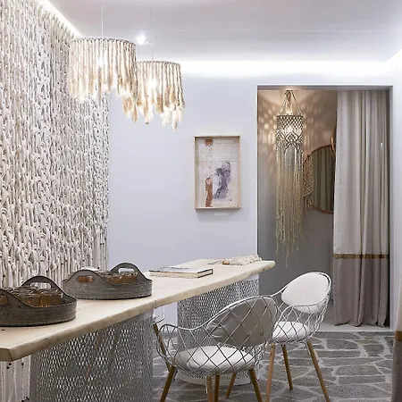 Canal Kythnos Hotel 3*