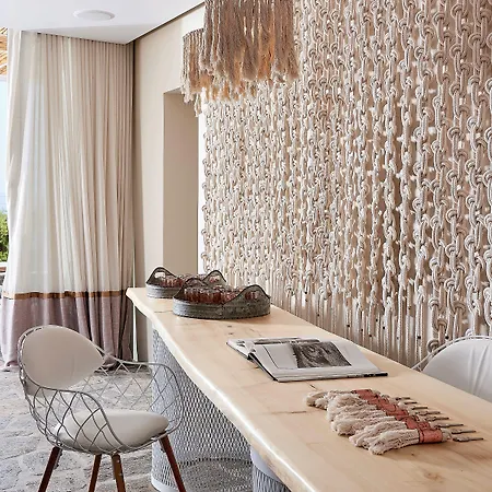 Hotel Canal Kythnos 3*