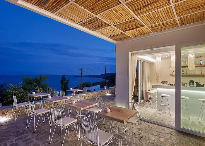 Hotel Canal Kythnos 3*