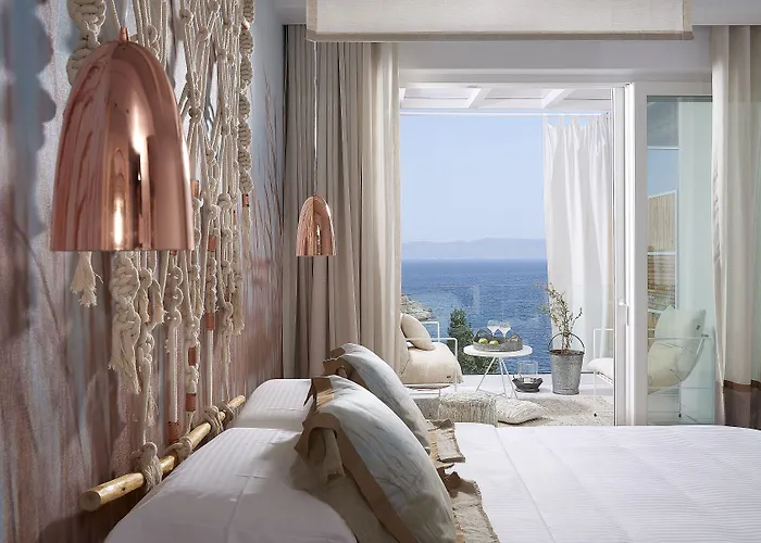 Canal Kythnos Hotel 3*